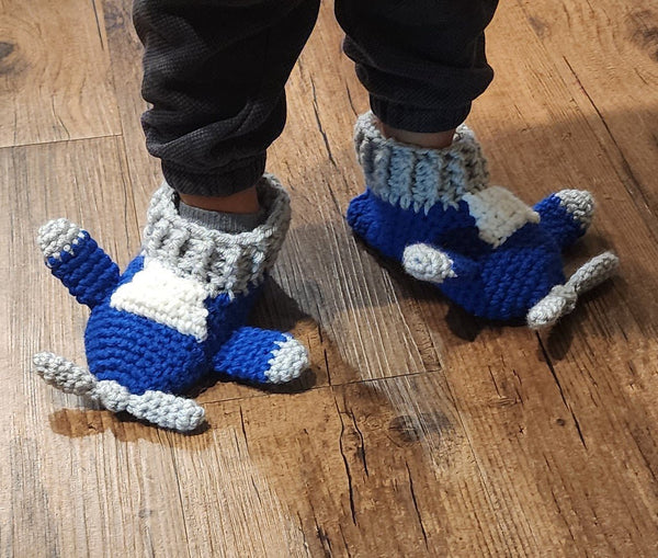 Airplane Slippers for Children Crochet Pattern - My Fingers Fly