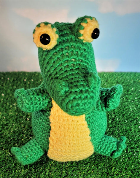 Baby Gator Amigurumi Crochet Pattern - My Fingers Fly